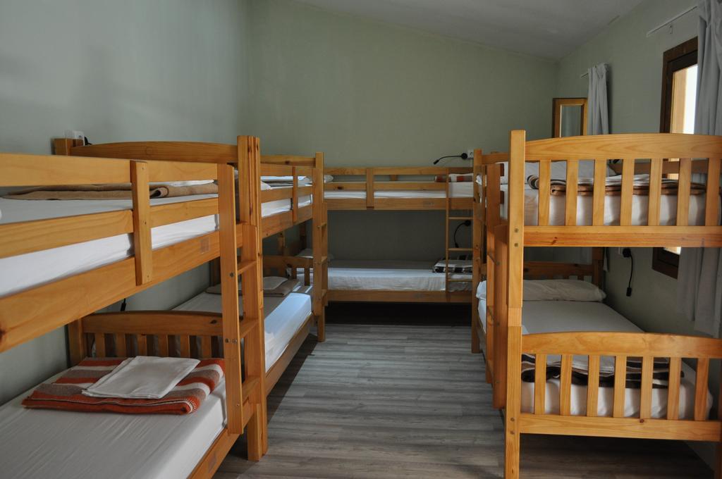 Mad4you Hostel *